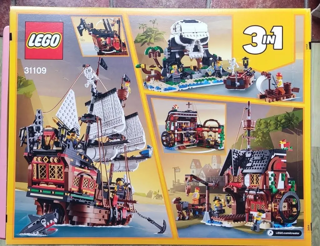 LEGO 31109 Statek Piracki