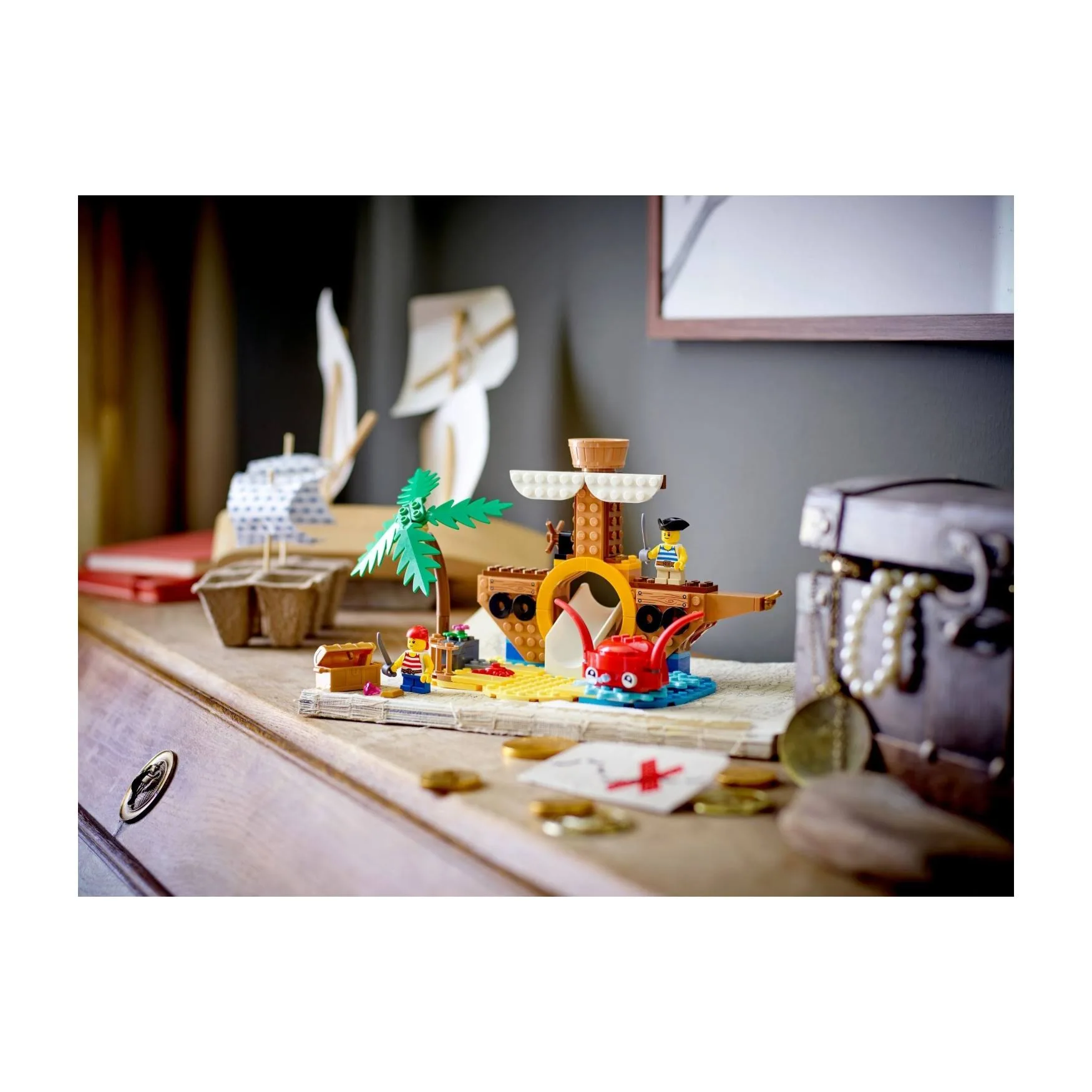 LEGO 40589 Plac zabaw ze statkiem pirackim