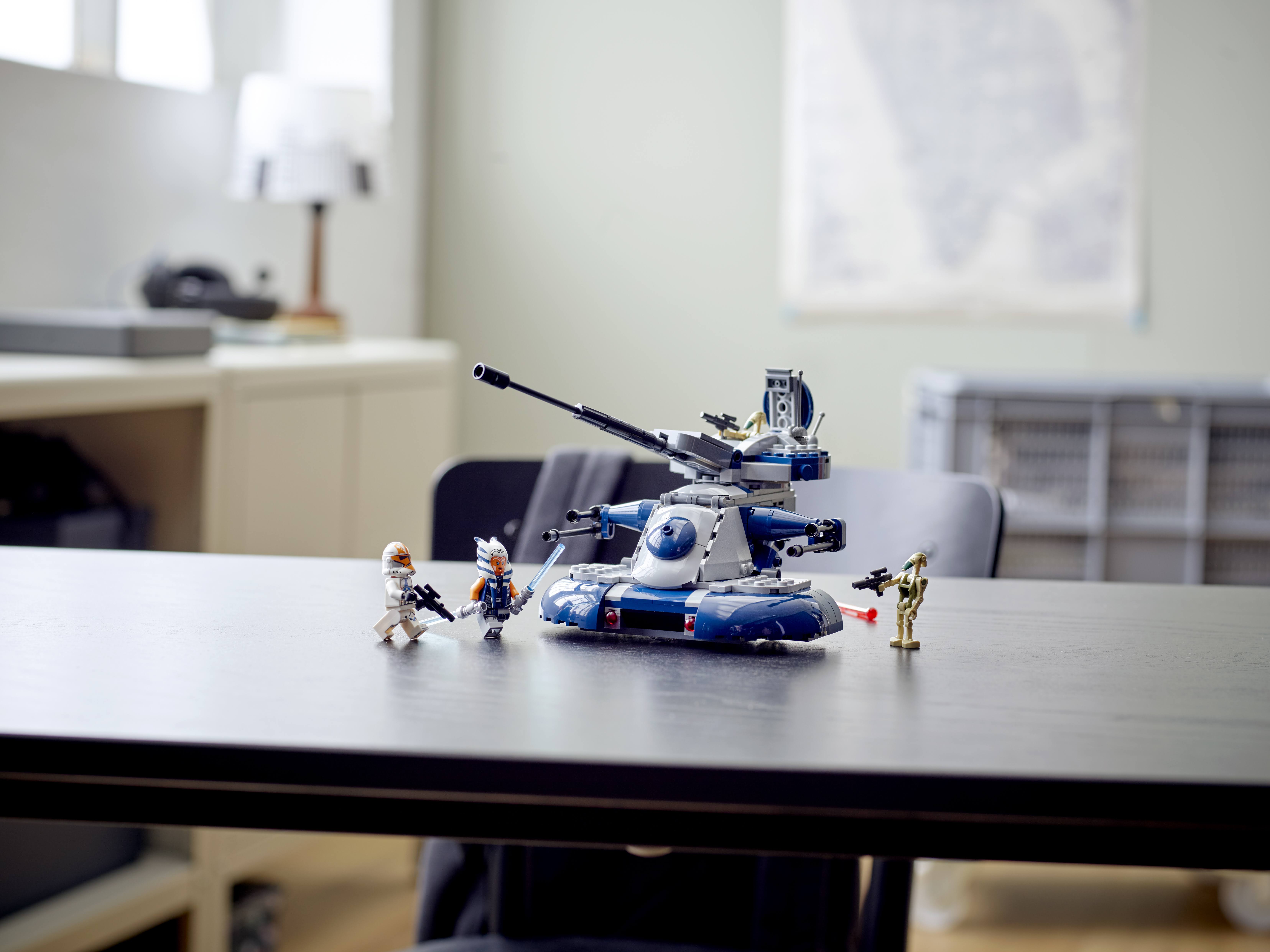 LEGO 75283 Star Wars Czołg opancerzony (AAT)