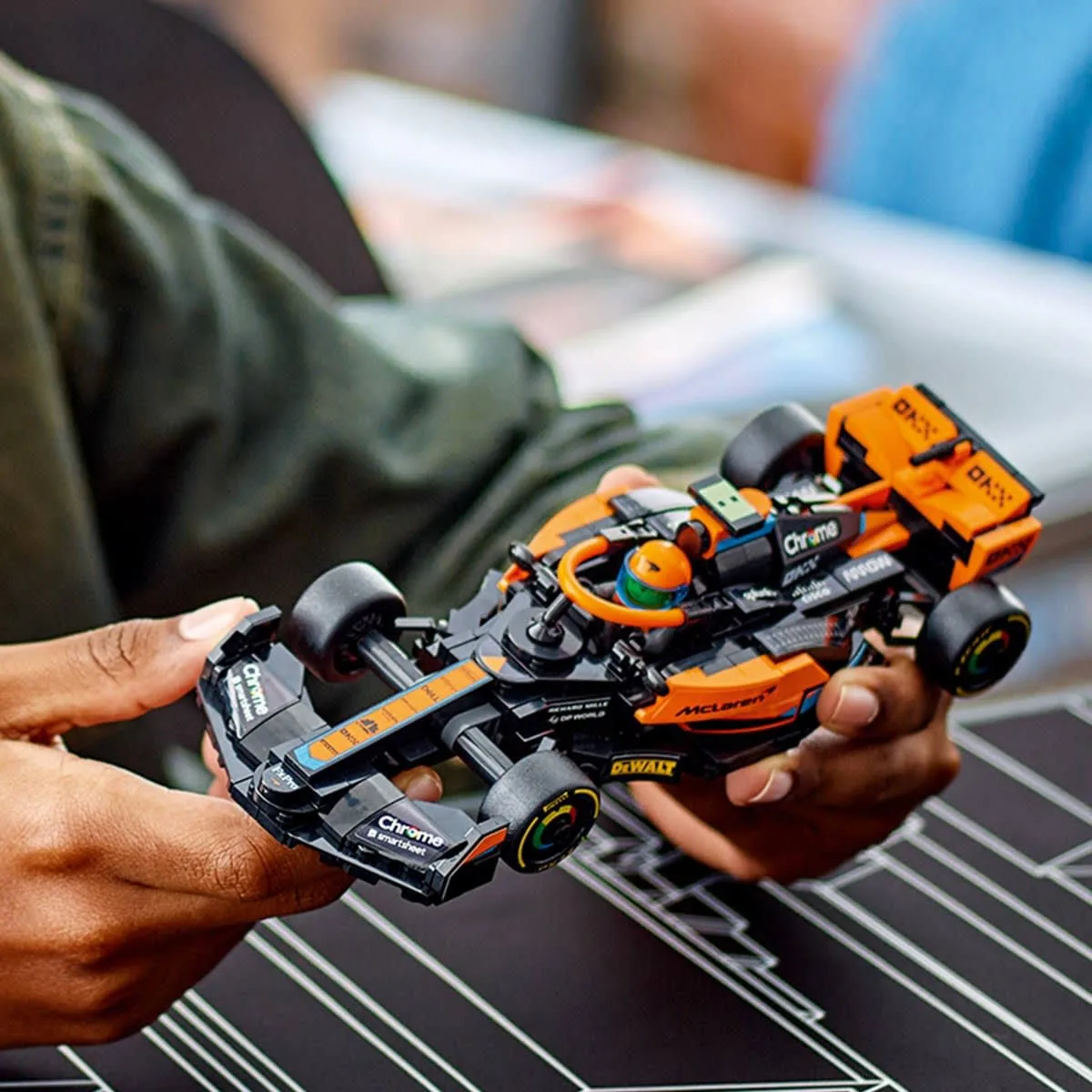 LEGO 76919 Speed Champions Samochód wyścigowy McLaren Formula 1 wersja 2023