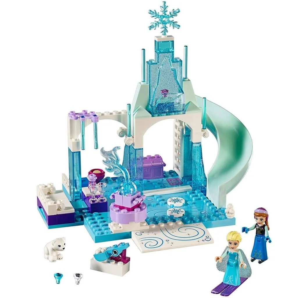LEGO Juniors 10736 - Plac zabaw Anny i Elsy z Krainy Lodu