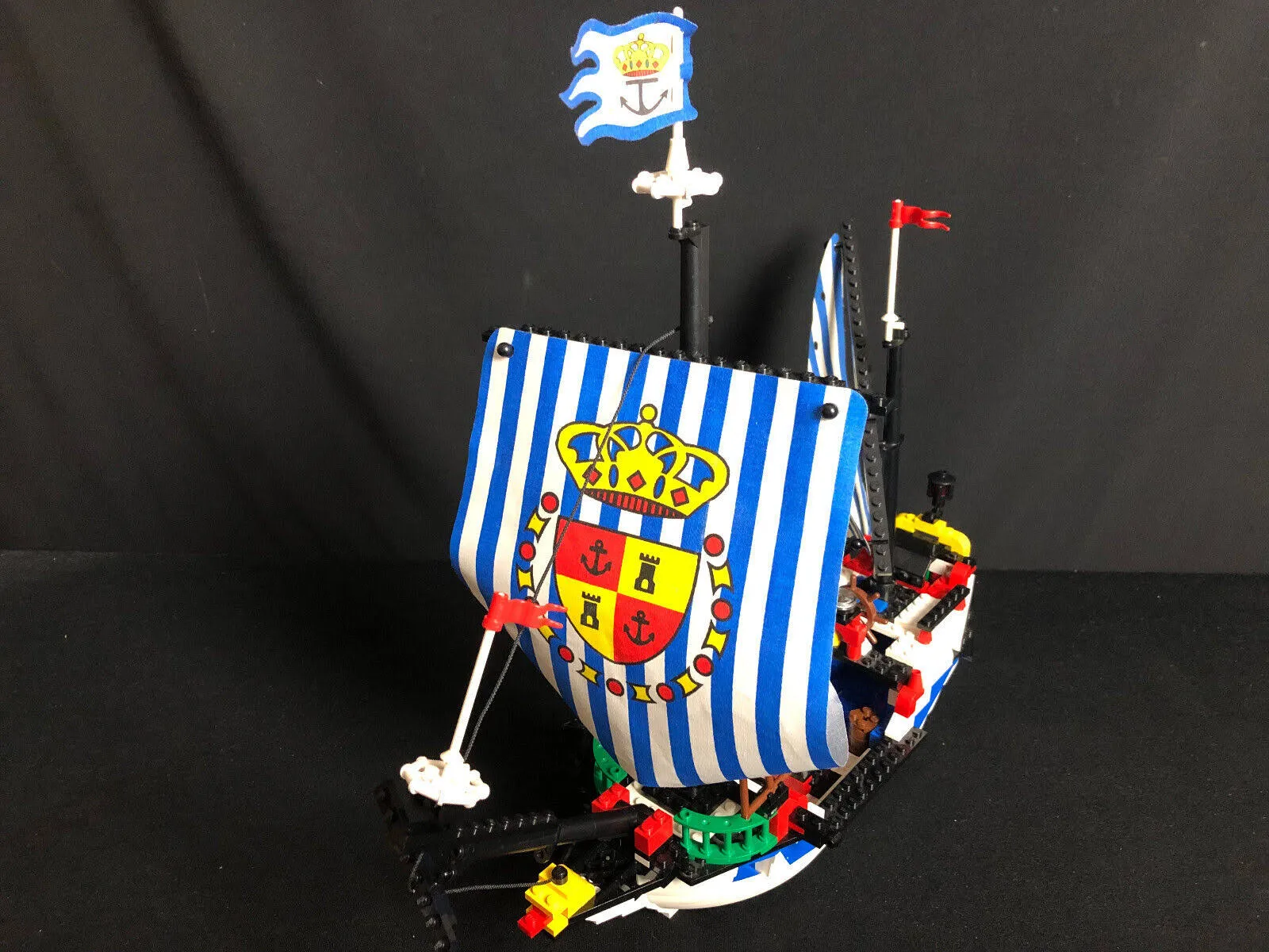 Lego 6280 Piraci I Imperial Armada Armada Flagowy Statek Piracki