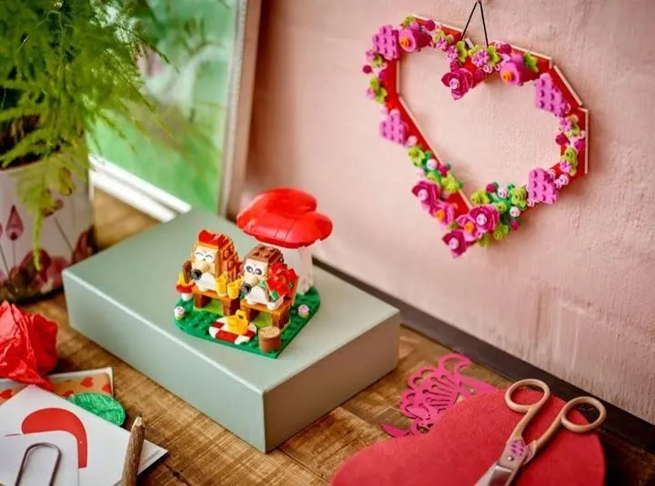 Lego zakochane jeże 40711 zestaw na walentynki piknik pary jeżyków + gratis