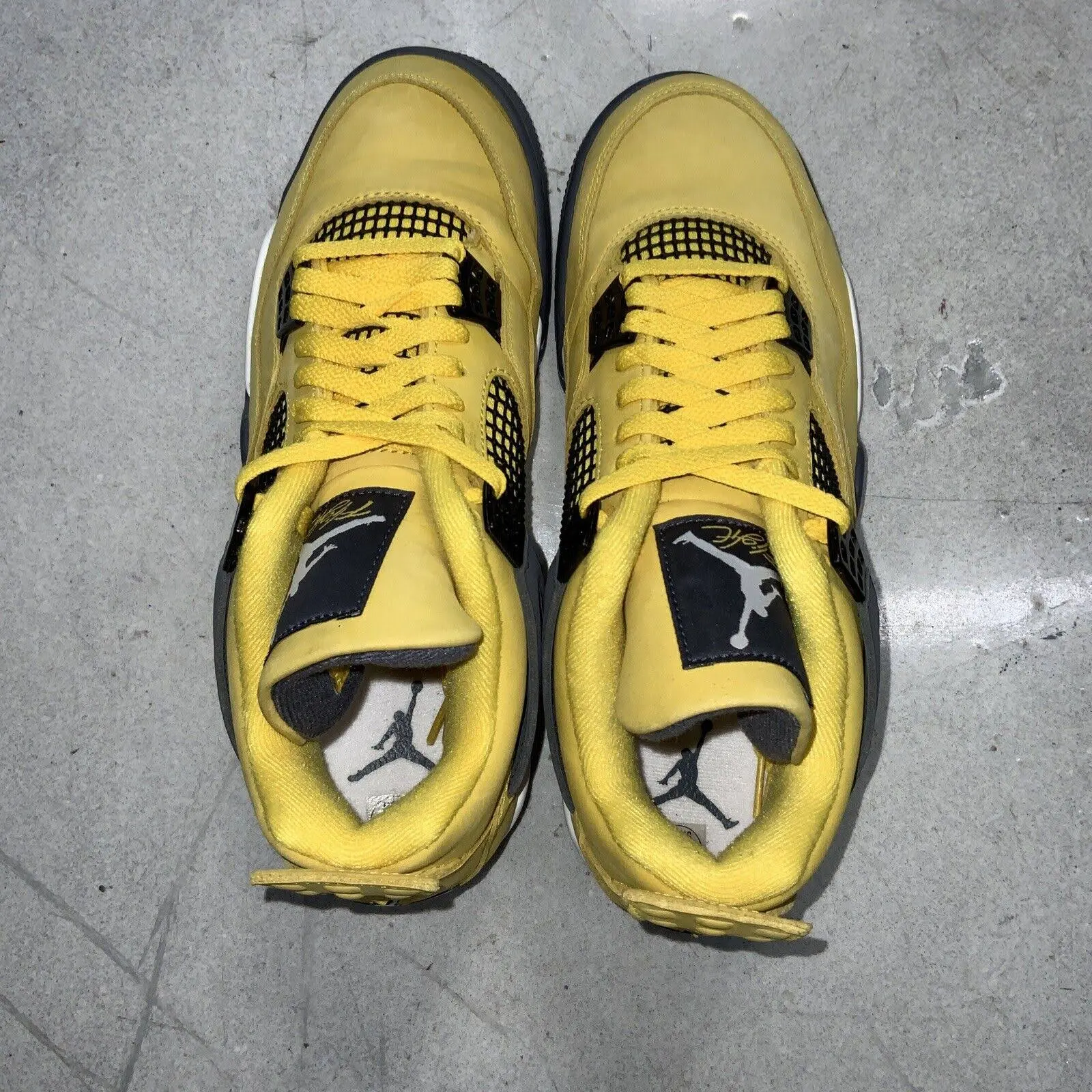 Rozmiar 9 - Jordan 4 Retro Mid Lightning