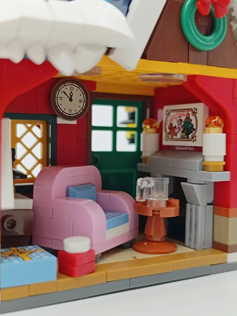 Domek Świętego Mikołaja Boże Narodzenie klocki prezenty